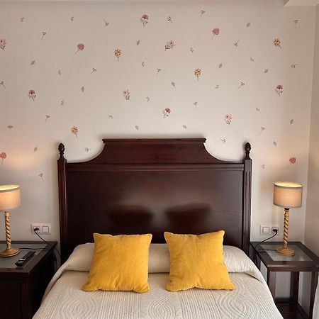Hotel Y Apartamentos La Lonja Onís 외부 사진