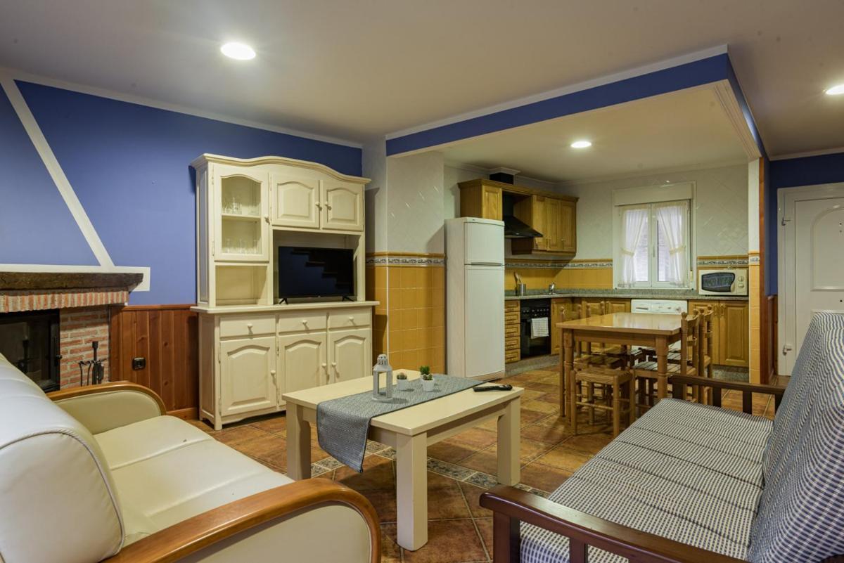 Hotel Y Apartamentos La Lonja Onís 외부 사진