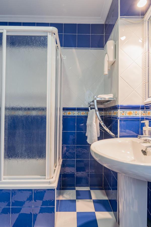 Hotel Y Apartamentos La Lonja Onís 외부 사진
