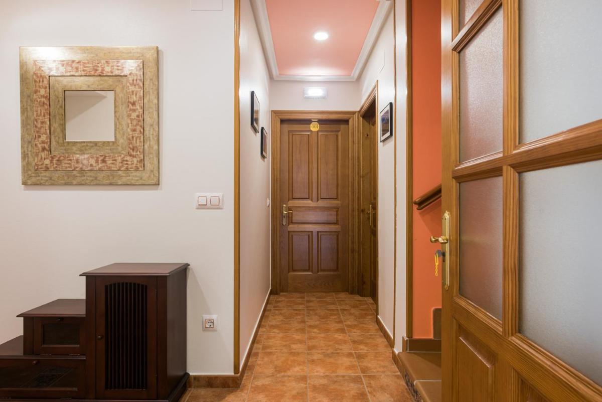 Hotel Y Apartamentos La Lonja Onís 외부 사진